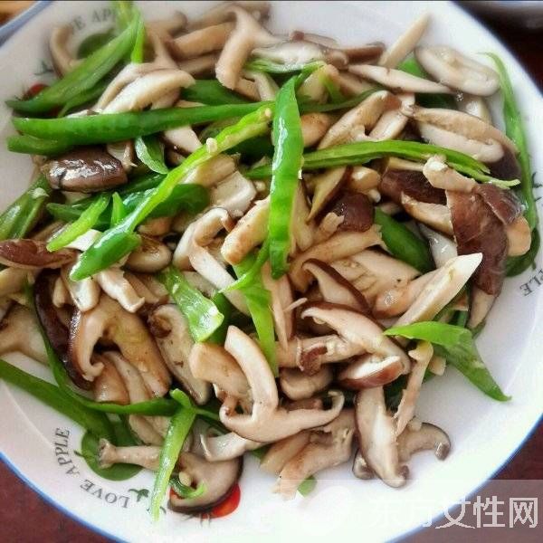 炒香菇的家常做法你知多少 分享5大簡單易學(xué)家常做法