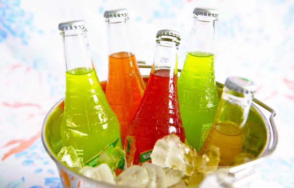 運動飲料有哪些 經(jīng)常喝運動飲料的壞處