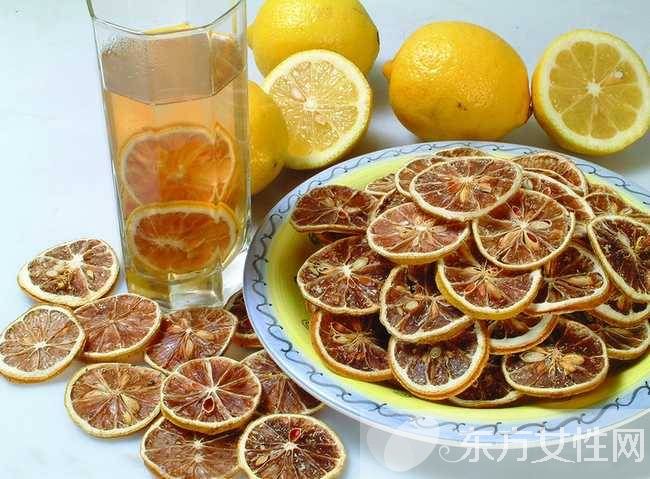 檸檬片泡水的功效和作用 這些副作用一定不能忽視