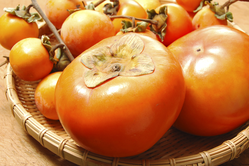 揭柿子的熱量 怎么吃柿子才對人體健康有益