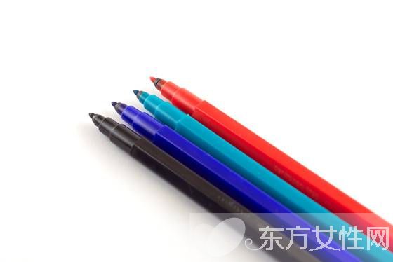 衣服上的水彩筆怎么洗 這招絕對(duì)行