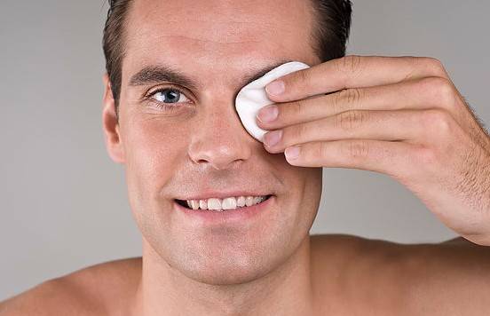 冬季男士護膚小竅門 掌握三步不懼干燥