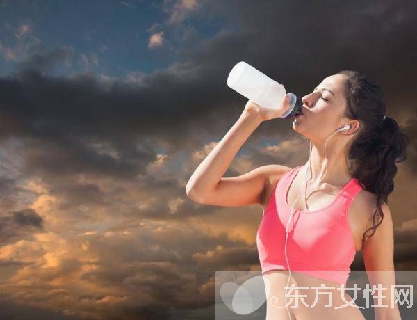 運動飲料有哪些 經(jīng)常喝運動飲料的壞處
