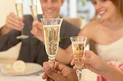 你須知曉的敬酒禮儀常識七要點
