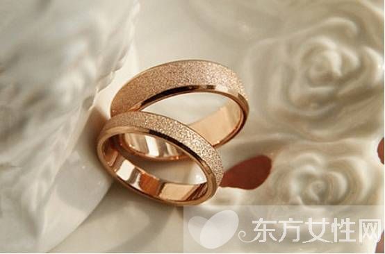 女生戒指戴法的含義 戴錯戒指會引起很多誤會的哦