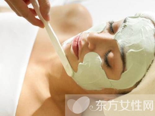 牛奶面膜的功效與作用 敷面膜的注意事項(xiàng)有哪些