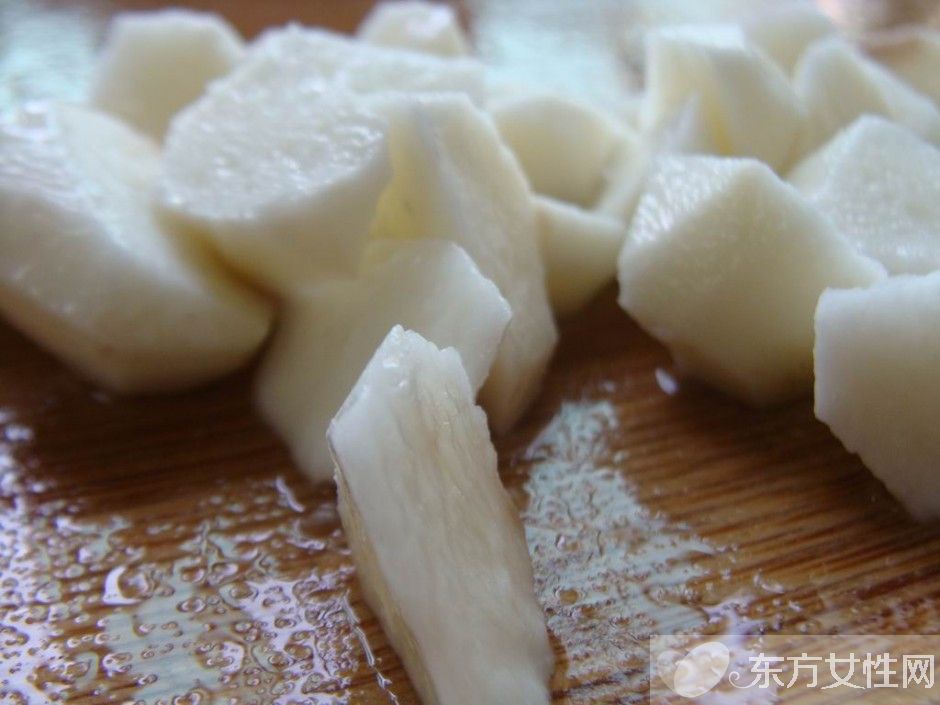 蜜汁山藥的家常做法推薦 巧去山藥皮不癢小妙招