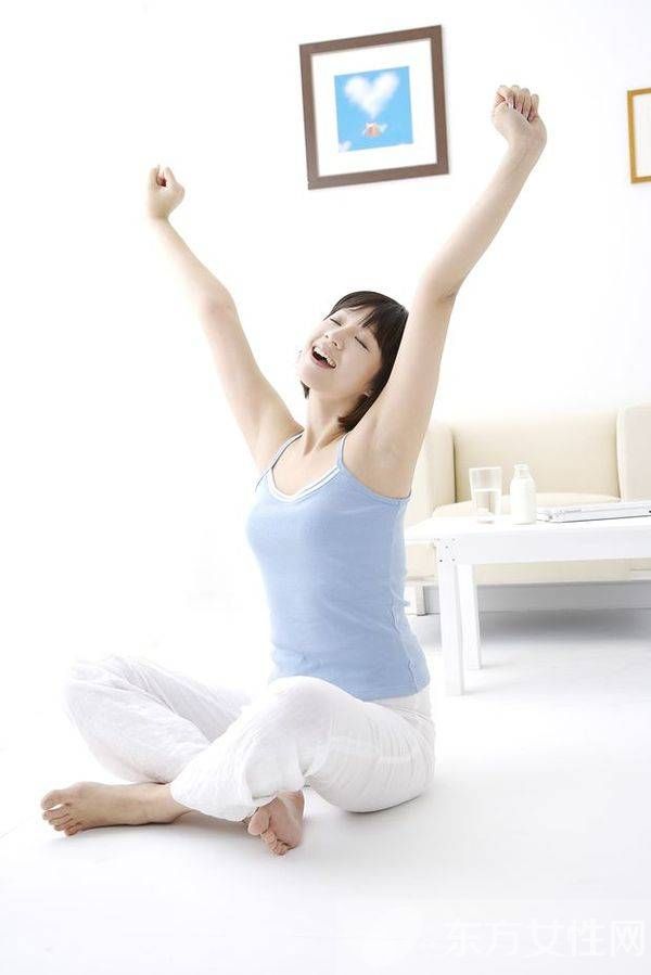 女人小便很黃怎么回事 怎么從尿的顏色看健康