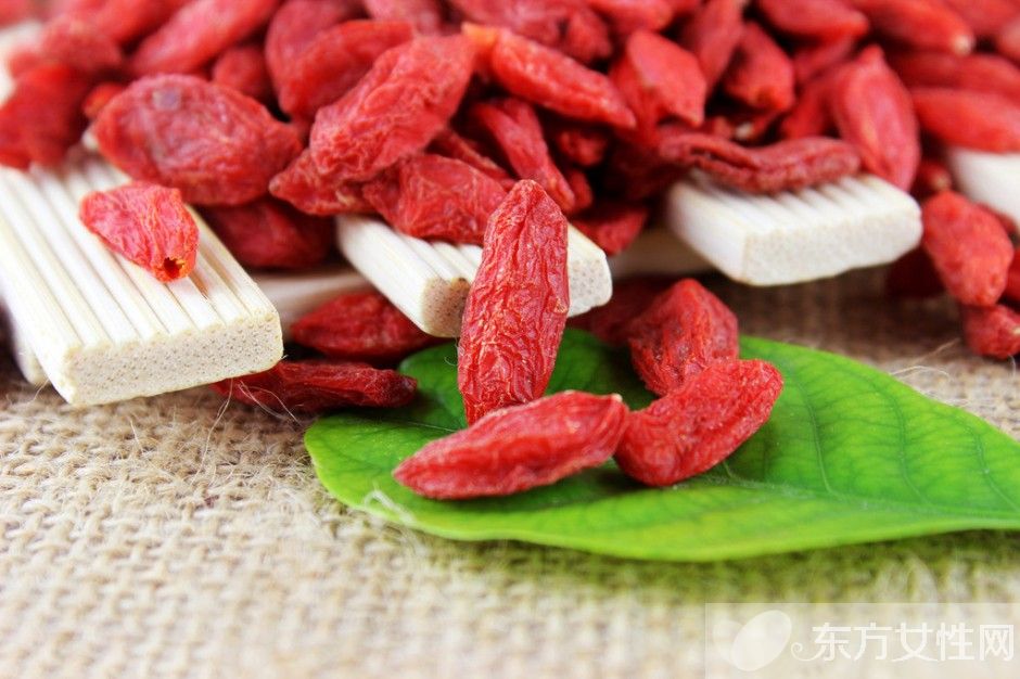 枸杞子泡水放多少 這類人群最好不要吃枸杞哦
