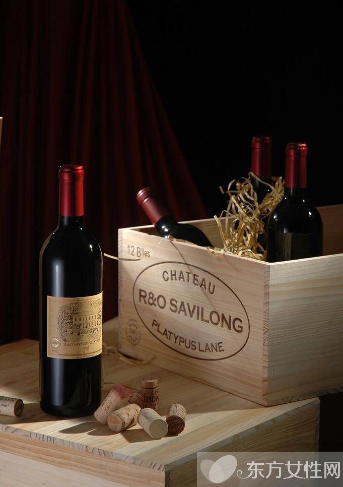 喝紅酒有什么好處與壞處 女人喝紅酒越喝越美哦