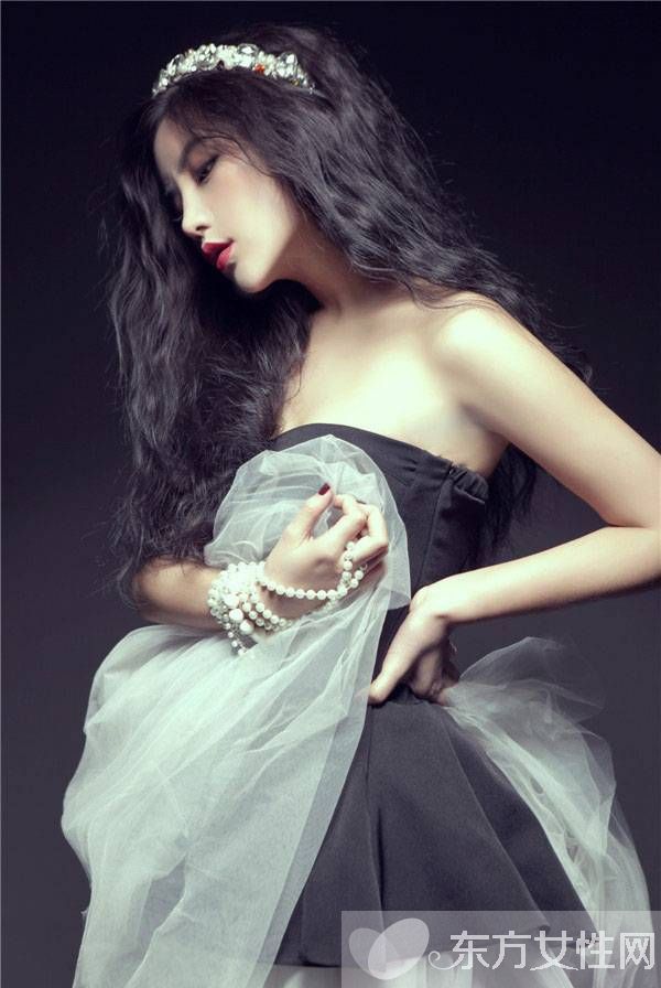 夏天皮膚出油怎么辦 遠離護膚誤區(qū)做清爽女生