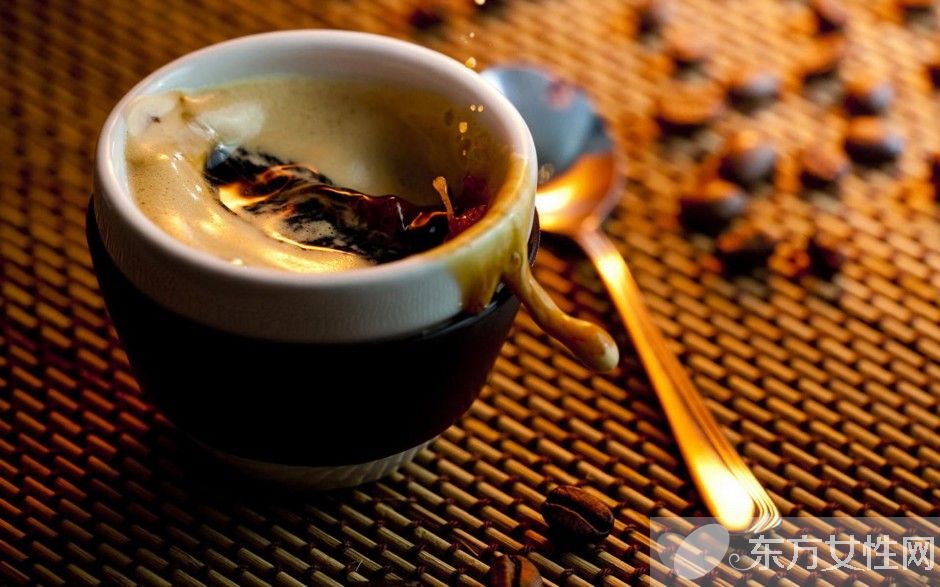 喝咖啡的好處與壞處 咖啡喝多了小心導(dǎo)致不孕癥