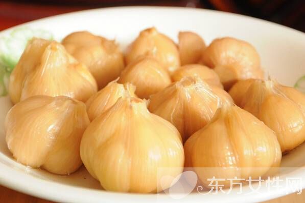 大蒜的家常腌制方法 大蒜的營(yíng)養(yǎng)價(jià)值居然比人參還高