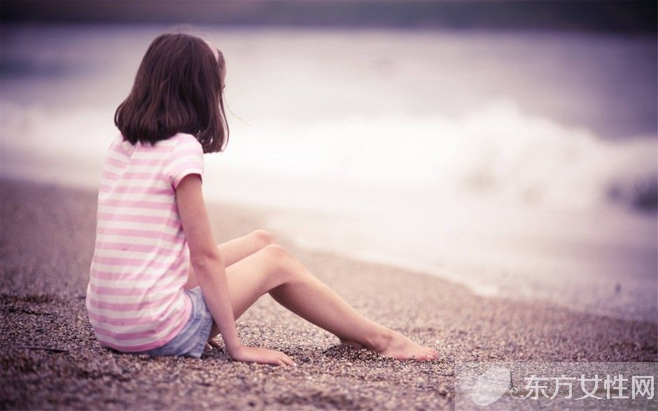 三角戀如何處理 學(xué)會(huì)這幾招讓你走出情傷