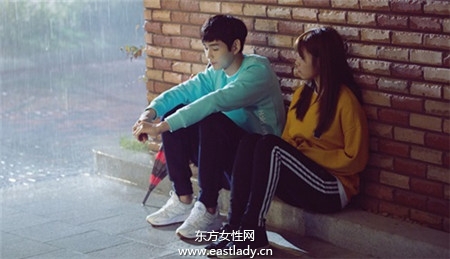 別再把我當(dāng)兄弟 5妙招讓他把你當(dāng)異性看