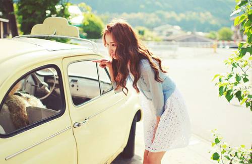 女人為什么會喜歡挽男人手臂 揭女性八大心理隱私