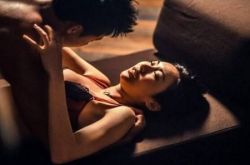 義父求你輕一點(diǎn) 第一次就將我弄得好痛好痛