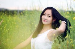 鄉(xiāng)村艷福讓人欲罷不能 激情鄉(xiāng)野奪了她的清白之身