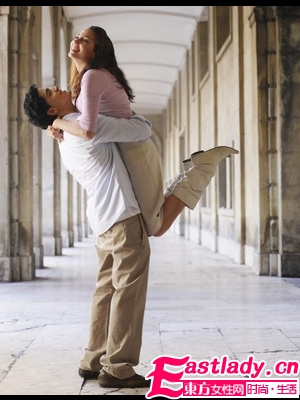 小三是問題妻子的折射鏡