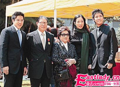 豪門與女星結(jié)下不解之緣 演繹父子 爭女 戲碼