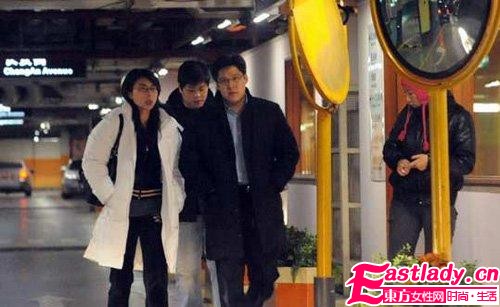 豪門與女星結(jié)下不解之緣 演繹父子 爭女 戲碼