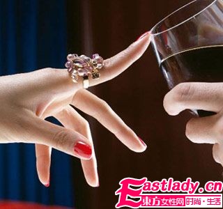 性愛絕招 讓他幸福到窒息