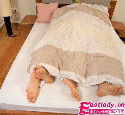 性愛(ài)絕招 讓他幸福到窒息