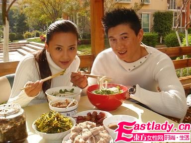 張雨綺再結(jié)新歡 圈內(nèi)男女 情傷 復(fù)原快到咂舌