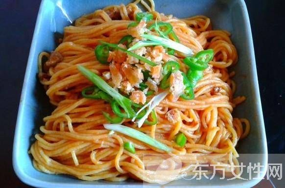 涼拌面的家常做法 讓美味停不下來