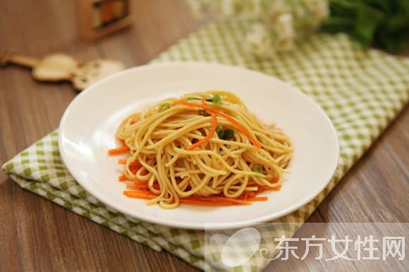 涼拌面的家常做法 讓美味停不下來