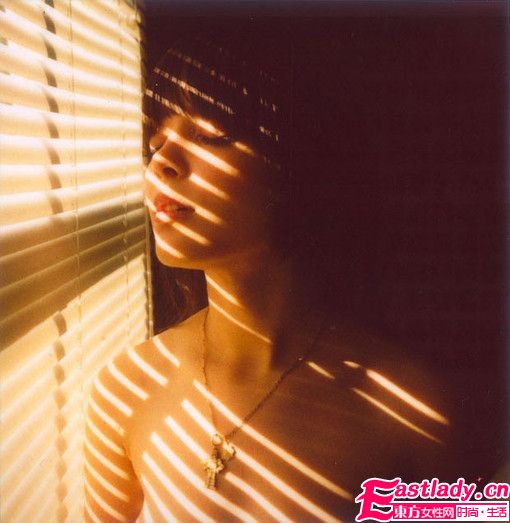 新婚夜老公逼問我積蓄在哪里