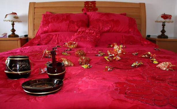 婚床布置習(xí)俗 驚人禁忌大揭秘
