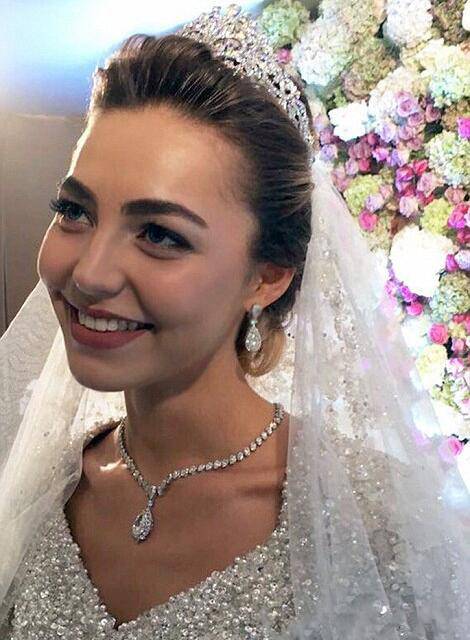 史上最 壕 婚禮現(xiàn)場(chǎng)曝光 新娘剛剛讀大一