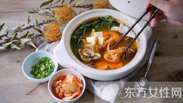 韓式泡菜海鮮鍋 誰說不能一個(gè)人吃火鍋