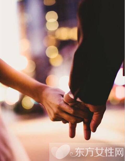 可愛童話風(fēng)婚紗照賞析 婚紗禮服應(yīng)該怎么選