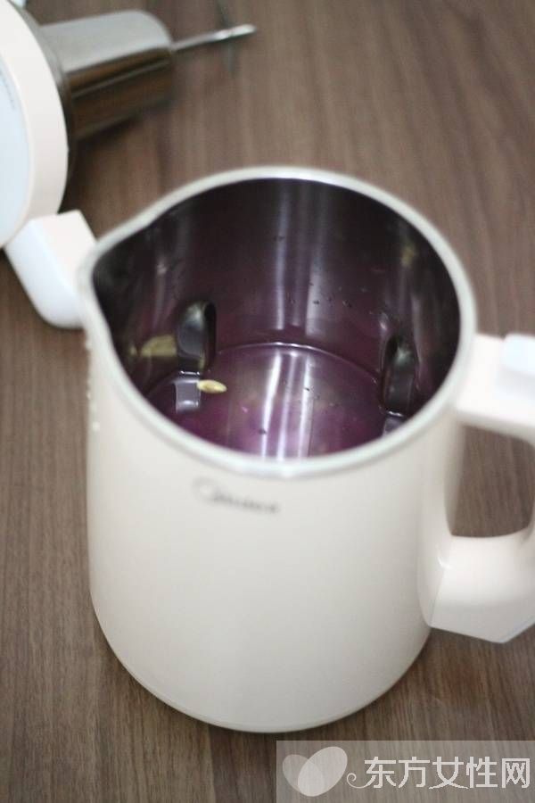 紫薯熱飲的家常做法 黃豆與紫薯完美搭配