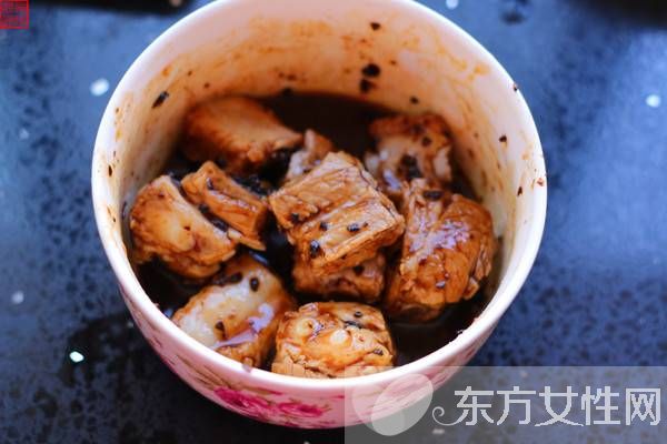 家常菜必備殺手锏 排骨蒸飯的做法