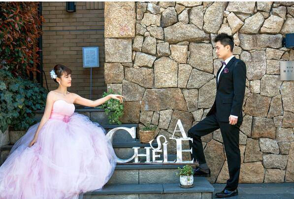 8款婚紗照創(chuàng)意造型 讓你的婚紗照個性十足