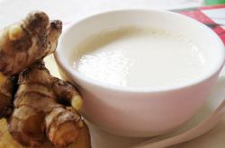 廣東風(fēng)味小吃姜撞奶的制作方法 簡單易學(xué)益處多