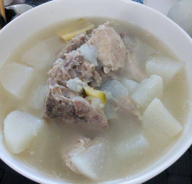 美味又滋補(bǔ)的蘿卜燉排骨做法大公開