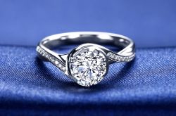 原來它們才算頂級(jí)鉆石婚戒品牌