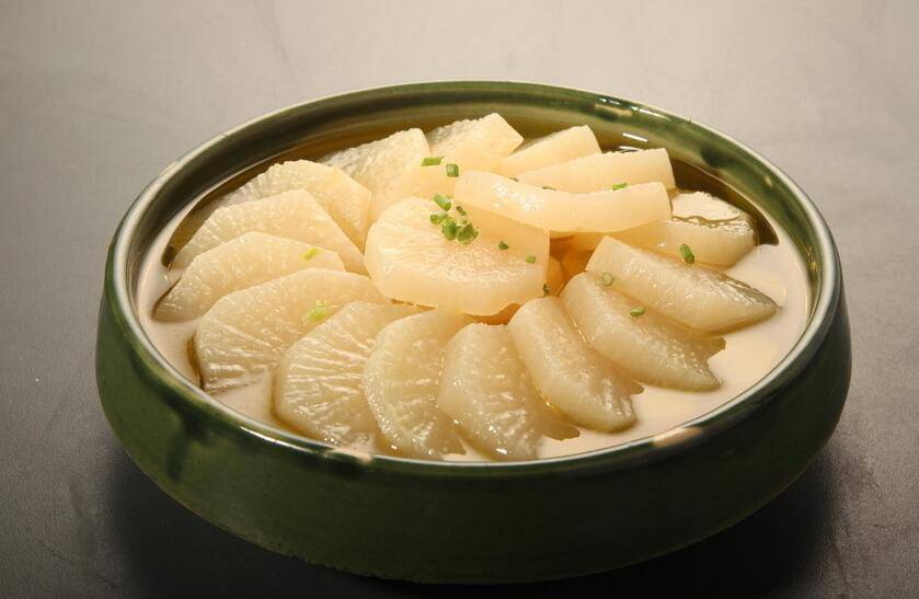 美味又滋補(bǔ)的蘿卜燉排骨做法大公開