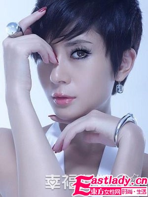 短發(fā)新娘的扮靚法則 水晶詮釋性感