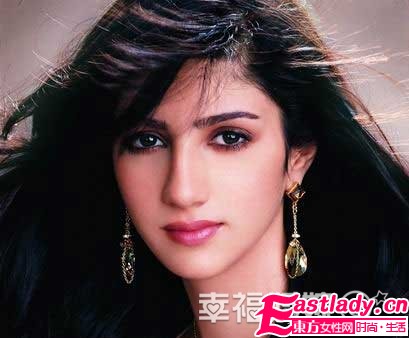 氣質(zhì)新娘迷人珠寶的流行風(fēng)尚法則