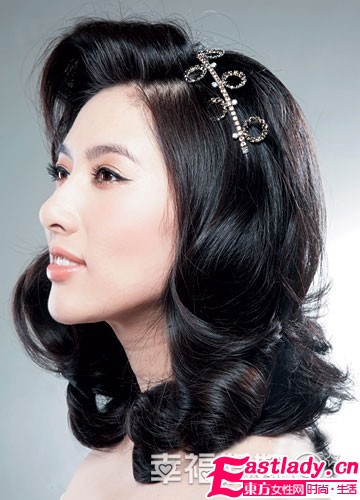 優(yōu)雅新娘蝴蝶結(jié)發(fā)箍 被幸福包圍著