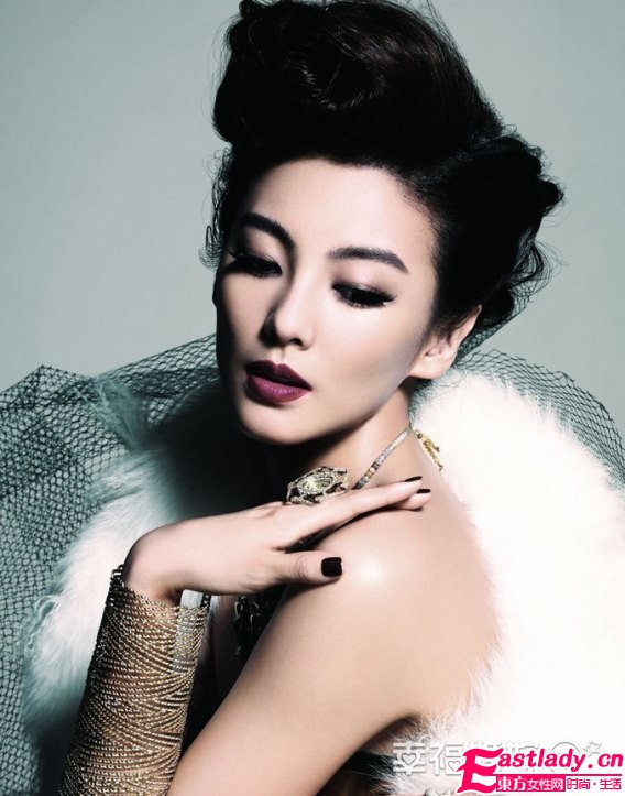 張雨綺華麗大片 傾情演繹冷艷新娘珠寶