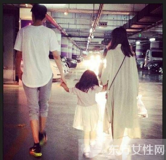 劉暢老婆吳子佳到底有多富 顏值爆表的一家子