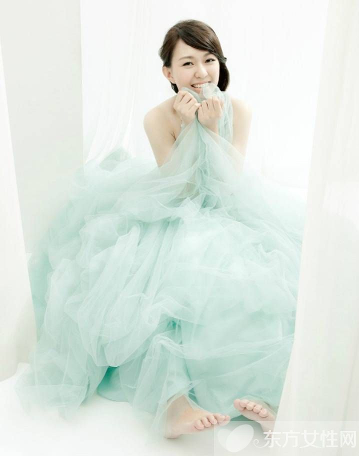 卓依婷到底有沒有死 復(fù)出開演唱會被疑是冒牌貨