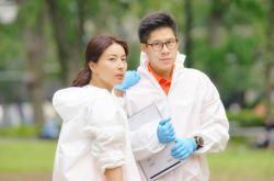 揭秘霍啟剛個(gè)人資料 霍啟剛為何情迷?shī)W運(yùn)冠軍郭晶晶