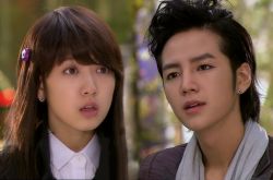 李弘基女友是樸信惠 兩人互動(dòng)頻繁關(guān)系非同一般